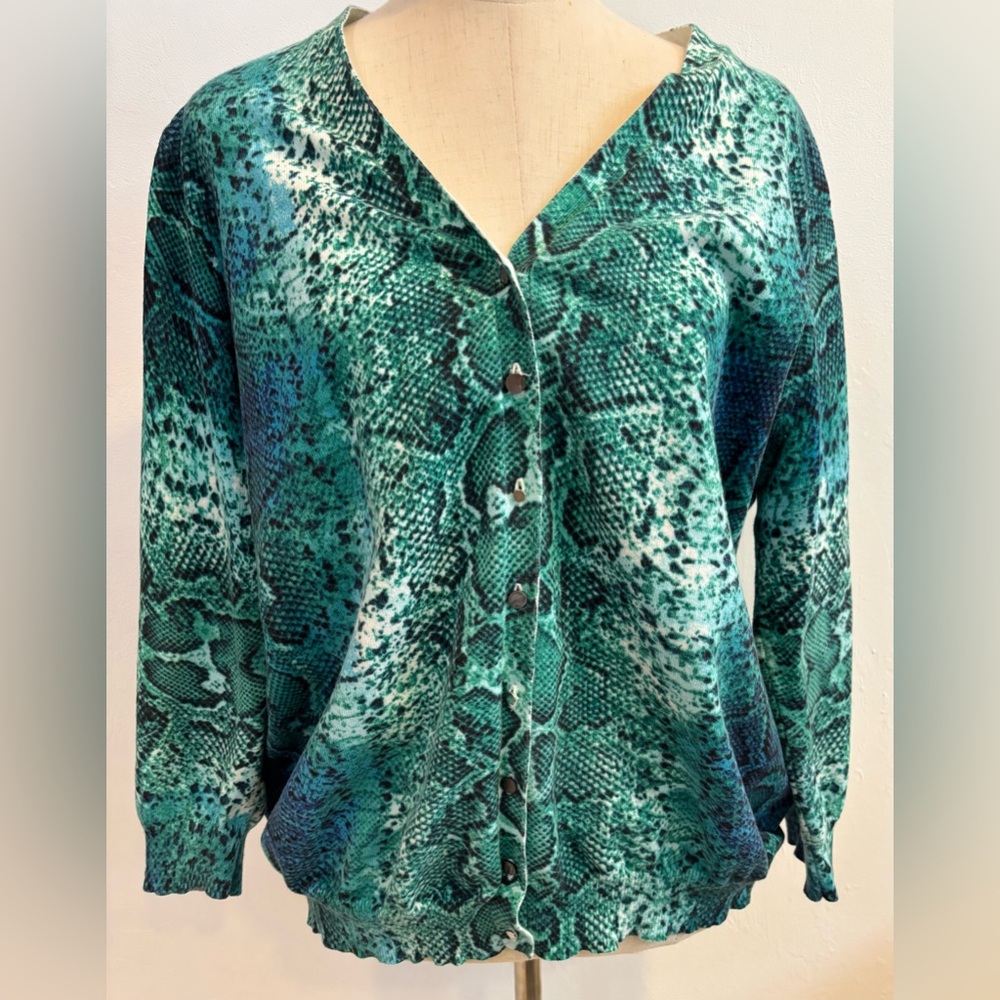 Nue Options Green Button Down Shirt